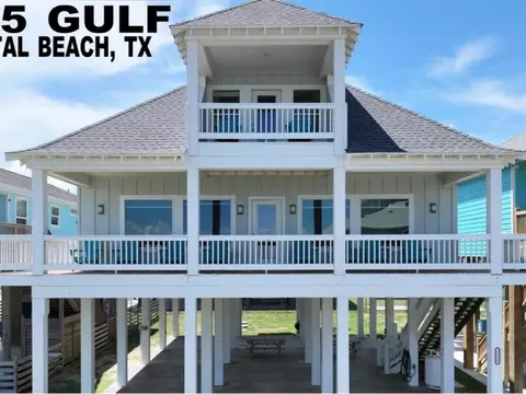 1215 Gulf Rd, Crystal Beach, TX 77650