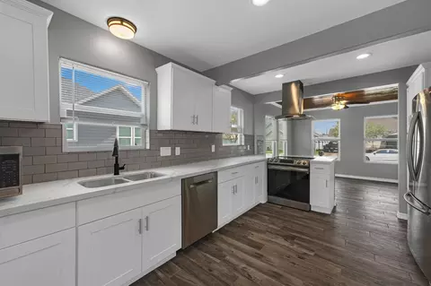 5534 Hillman St, Houston, TX 77023