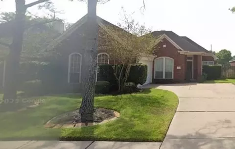 3714 Crescent Dr, Pearland, TX 77584
