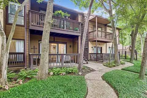 11711 Memorial Dr #47, Houston, TX 77024
