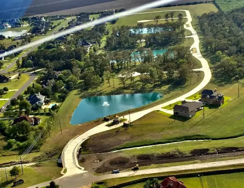 1014 Royal Lakes Manor Blvd, Richmond, TX 77469