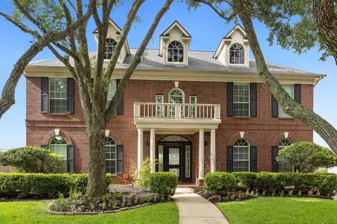 1914 Rosewood Ln, Sugar Land, TX 77479