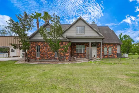 2499 Southline Rd, Conroe, TX 77384