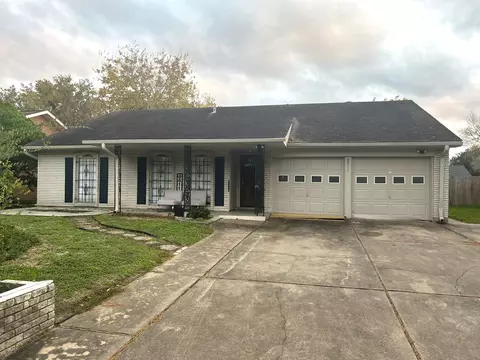 8811 Leader St, Houston, TX 77036
