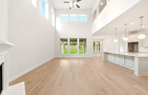 Living - 454 Lontano Path, Willis, TX 77318 photo 4 of 4