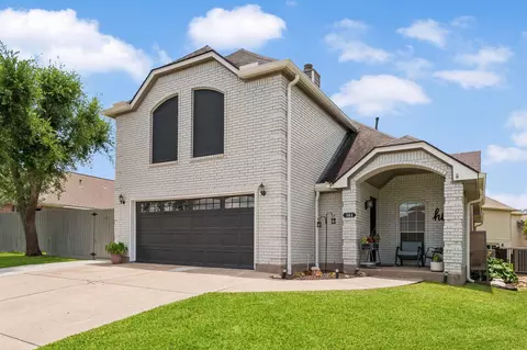 Exterior - 103 Cove Pl, Montgomery, TX 77356 photo 2 of 9