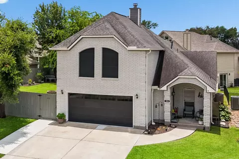 Exterior - 103 Cove Pl, Montgomery, TX 77356 photo 4 of 9
