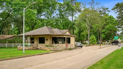View/Area - 103 Cove Pl, Montgomery, TX 77356 photo 3 of 9