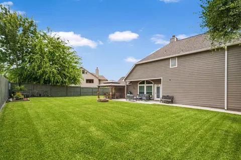 Exterior - 103 Cove Pl, Montgomery, TX 77356 photo 7 of 9