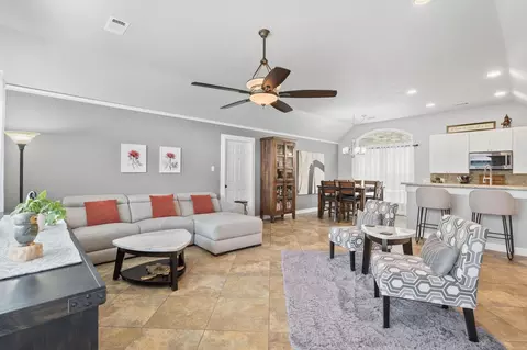 Living - 103 Cove Pl, Montgomery, TX 77356 photo 2 of 2