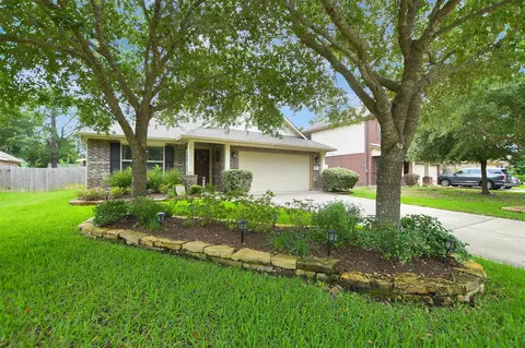 1620 Hickory Burl Ln, Conroe, TX 77301