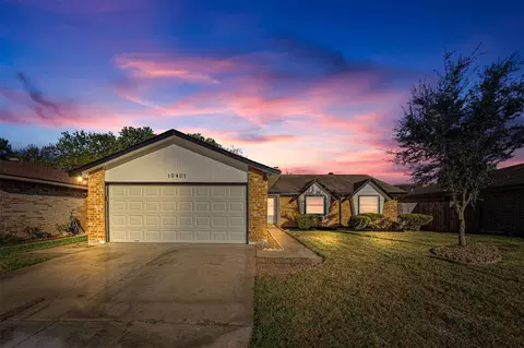 10407 Townhall Ln, Sugar Land, TX 77498