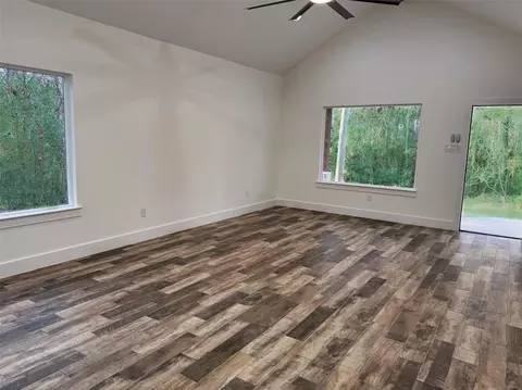 Living - 410 Coast Loop, Trinity, TX 75862 photo 2 of 2