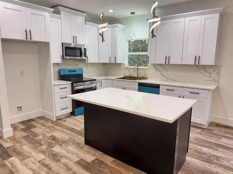 Kitchen - 410 Coast Loop, Trinity, TX 75862 photo 2 of 5