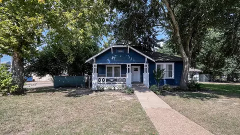 1203 Penick Rd, Waller, TX 77484