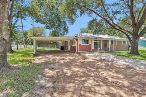 3940 Hardy Hollow Rd, New Waverly, TX 77358