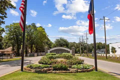 19296 Riverwalk Dr, Porter, TX 77365 photo 2