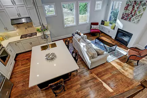 1628 Potomac, Houston, TX 77057