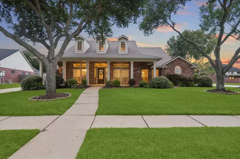 2829 Love Ct, Friendswood, TX 77546