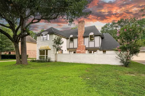 11726 Gardenglen Dr, Houston, TX 77070