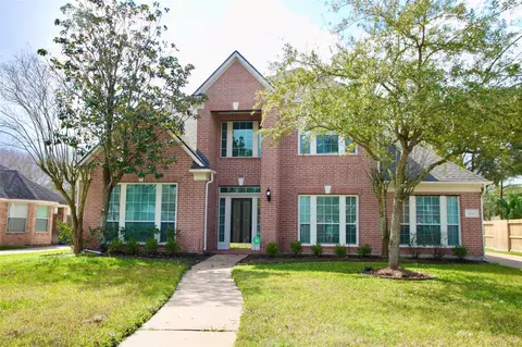 3410 Farnham Cir, Pearland, TX 77584