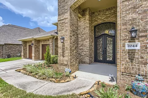 2044 Doolan Dr, Conroe, TX 77301 photo 1