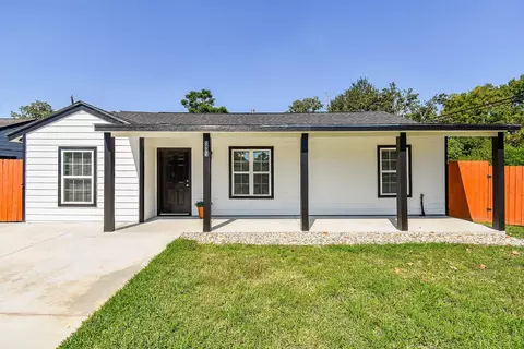 5433 Chennault Rd, Houston, TX 77033