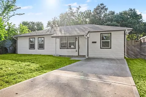 7346 Okinawa Rd, Houston, TX 77033