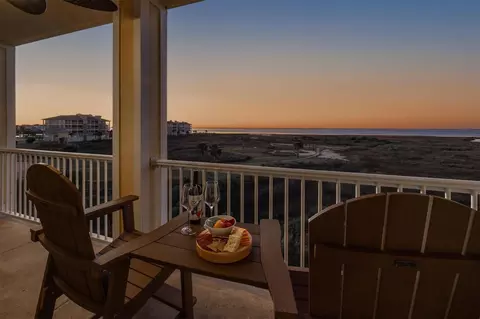 26511 Mangrove Dr #202, Galveston, TX 77554