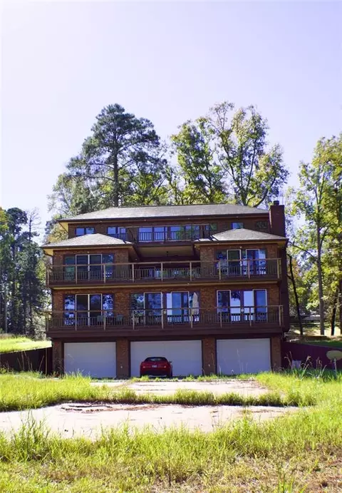 255 Laguna Pt, Hemphill, TX 75948
