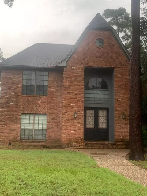 12418 Moorcreek Dr, Houston, TX 77070