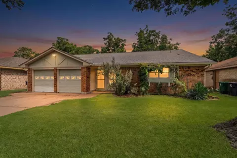 5738 Weeping Willow Rd, Houston, TX 77092
