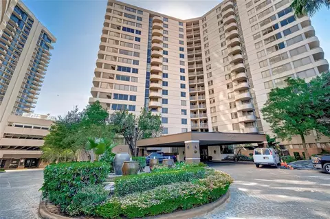 3525 Sage Rd #1703, Houston, TX 77056