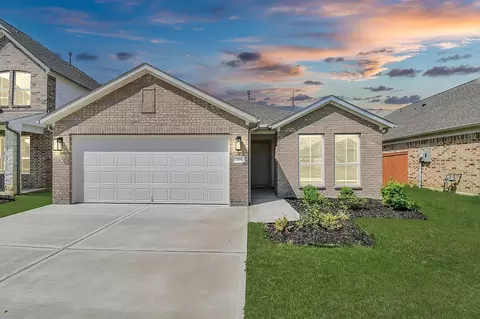 359 Ice Shore Trl, Dayton, TX 77535