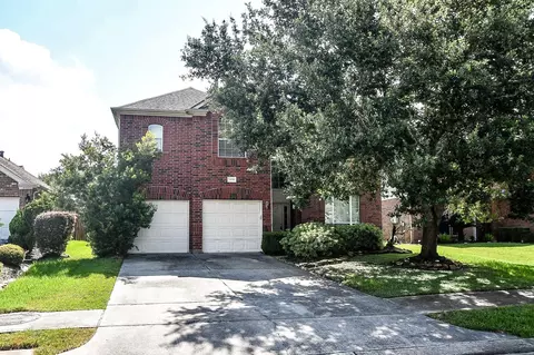 3015 Darby Brook Dr, Fresno, TX 77545