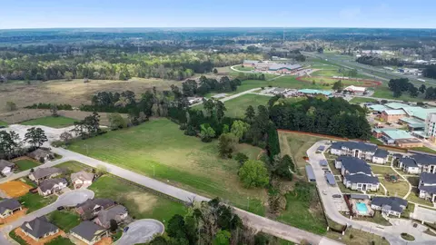 008 W Park Dr, Livingston, TX 77351