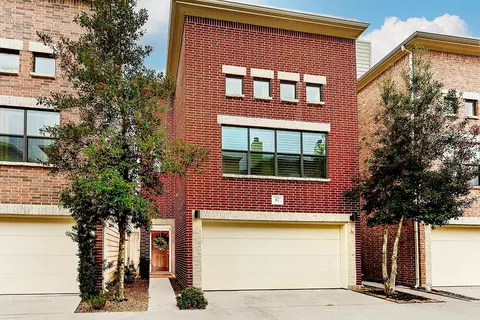 650 Westcross St #87, Houston, TX 77018