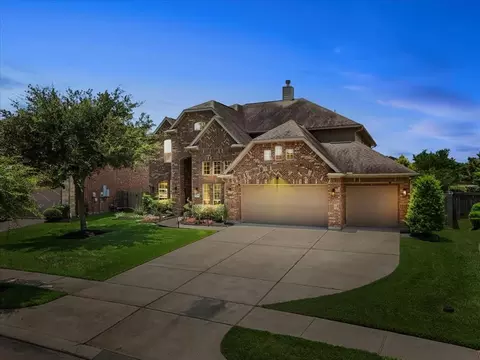 2433 Pamplona Ln, League City, TX 77573