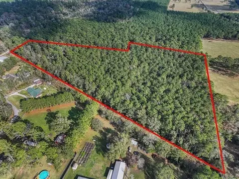 1284 Bobcat Cir, Orange, TX 77632