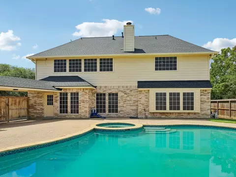 1207 Peregrine Dr, Friendswood, TX 77546
