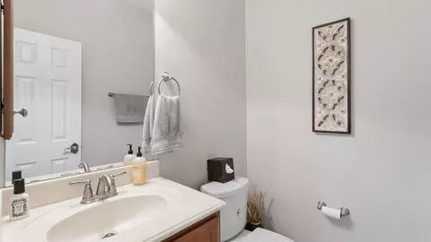 Bath - 754 Forest Lane Dr, Conroe, TX 77302 photo 3 of 3