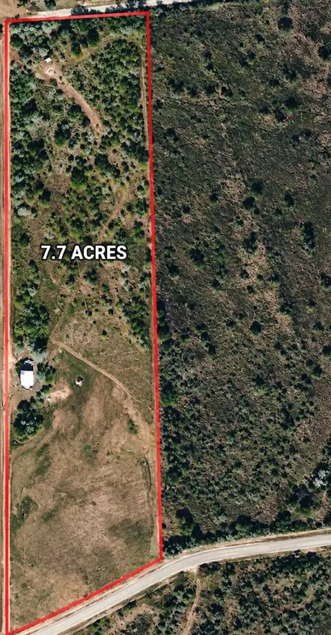 326 County Rd 156, Kenedy, TX 78119