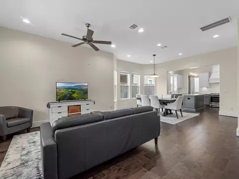 Living - 55 Red Harper Dr, Spring, TX 77389 photo 2 of 4
