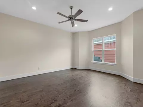 Living - 55 Red Harper Dr, Spring, TX 77389 photo 3 of 4