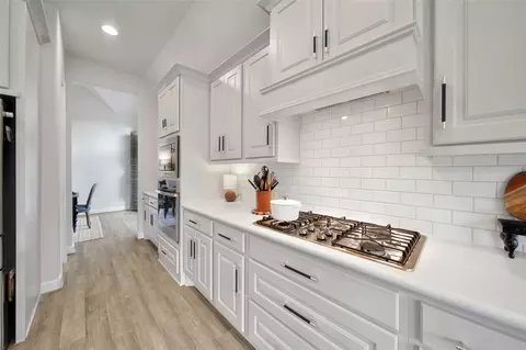 Kitchen - 17522 Shoebutton, Conroe, TX 77385 photo 4 of 4