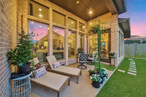 Exterior - 17522 Shoebutton, Conroe, TX 77385 photo 3 of 7