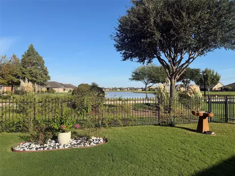 502 Saffron Plum Ln, Richmond, TX 77469