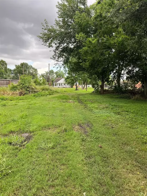 00 Bayou St, Houston, TX 77020