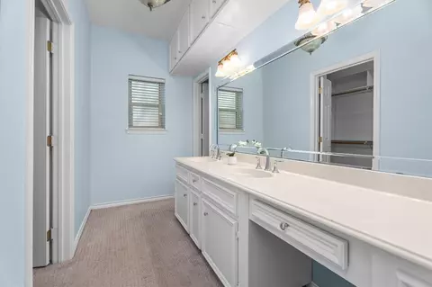 Bath - 16267 Salmon Ln, Spring, TX 77379 photo 2 of 7