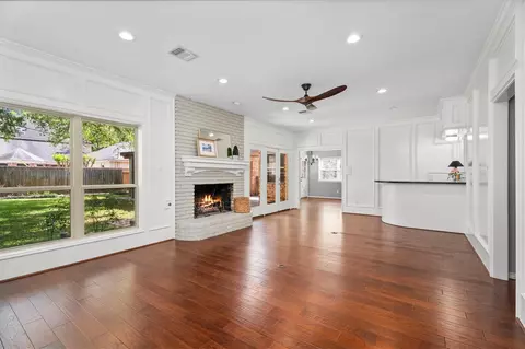 Living - 16267 Salmon Ln, Spring, TX 77379 photo 2 of 6